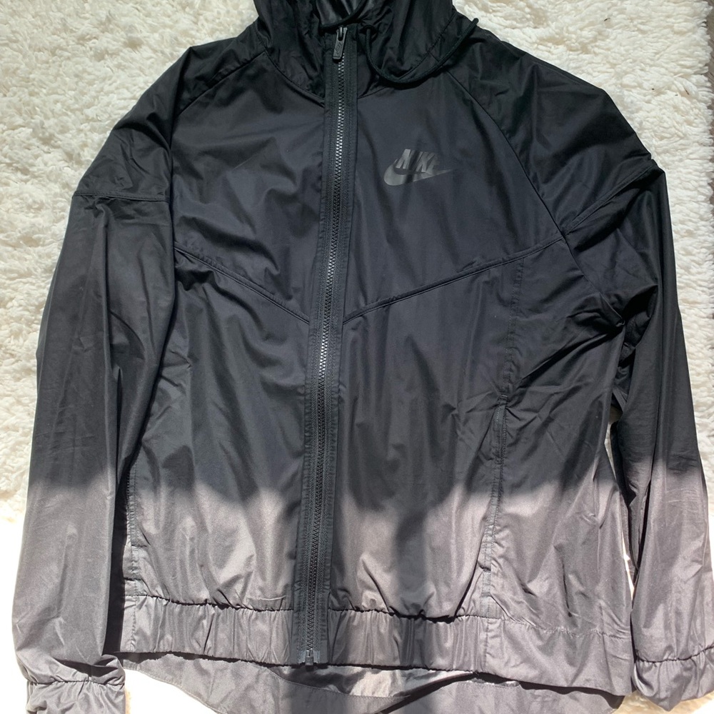 Nike windbreaker